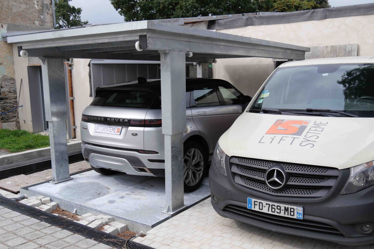 Parking enterré à ciseaux